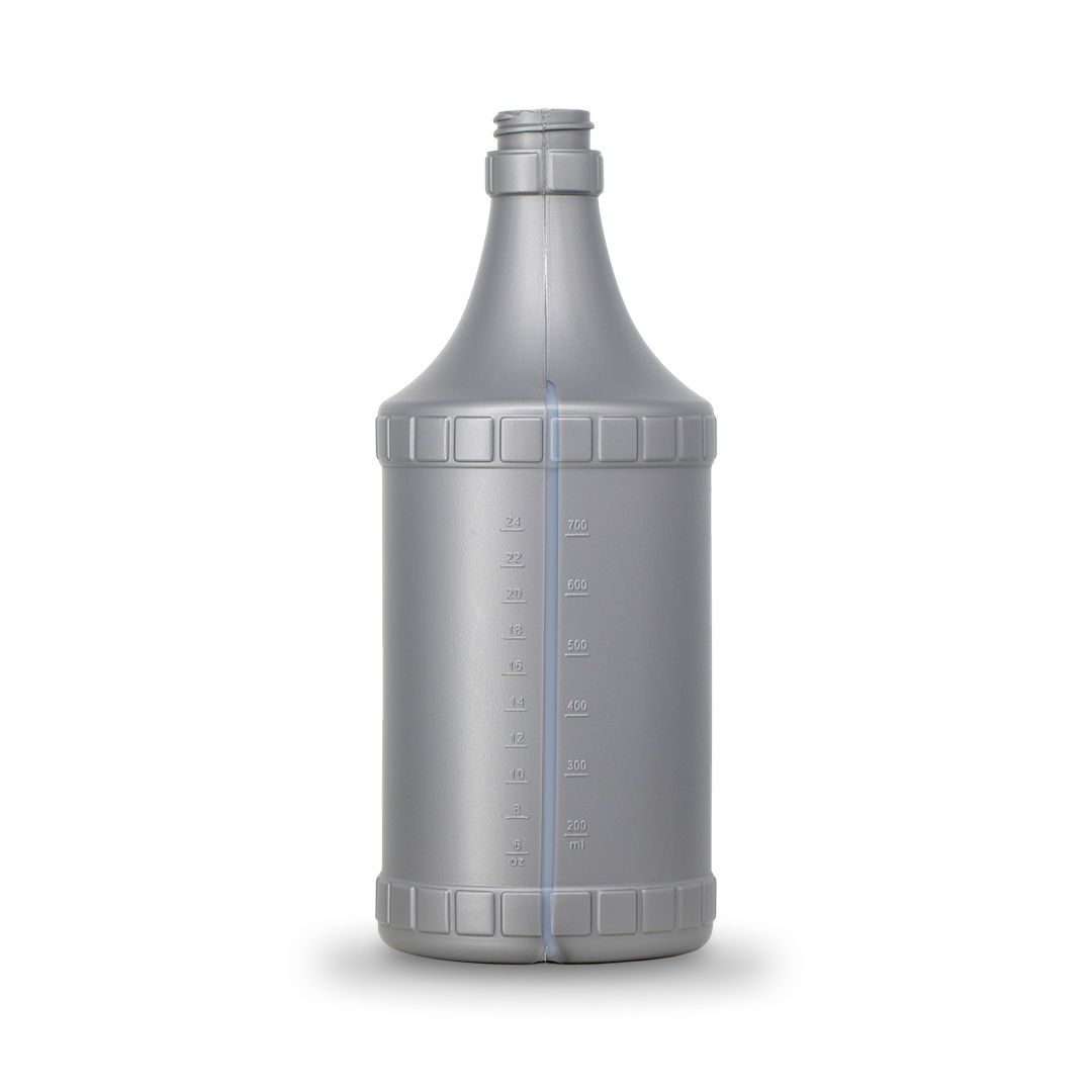 Large 900ml spray bottle for applying cleaning solution or slip solution during installs.